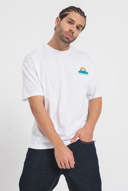 Футболка чоловіча Jack & Jones біла, мальовничий принт на спині XL